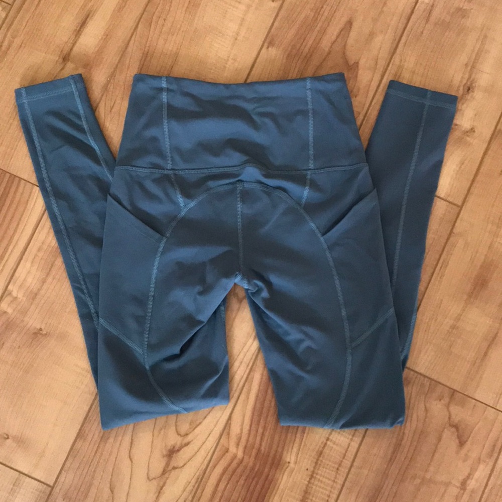 Victoria’s Secret VSX sport leggings